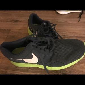 Men’s Size 10 Nike Training